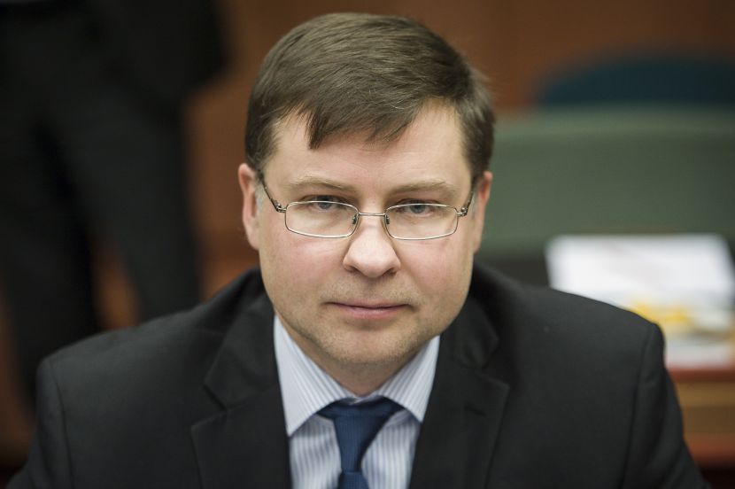 Dazi, Dombrovskis “Rischio è che Pil mondiale crolli del 7%”