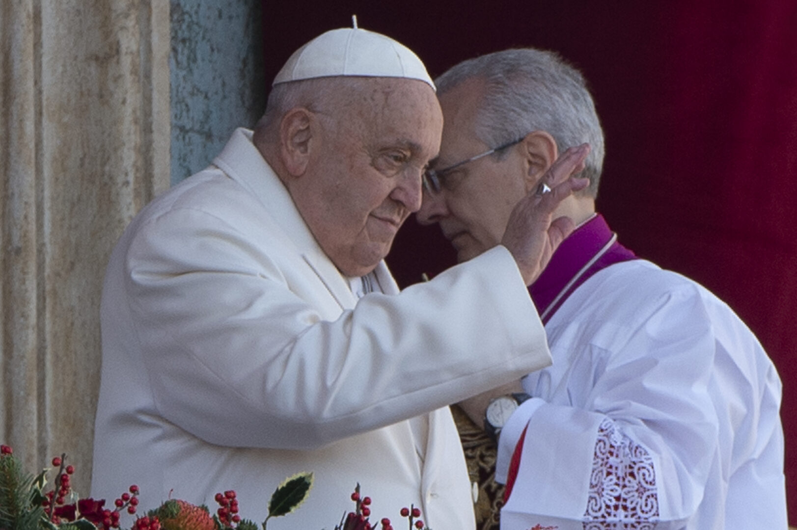 Il Papa intende affacciarsi dal Gemelli, il messaggio “Sento il vostro sostegno”